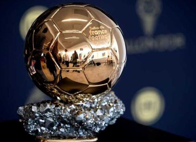Quả bóng vàng là tên gọi của một giải thưởng bóng đá được tạp chí France Football tổ chức Quả bóng vàng là tên gọi của một giải thưởng bóng đá được tạp chí France Football tổ chức