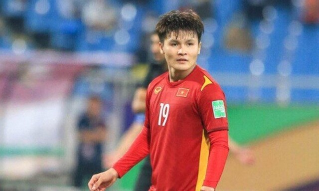Quang Hải là cái tên nhiều lần được nhắc đến trong các kênh trực tiếp bóng đá
