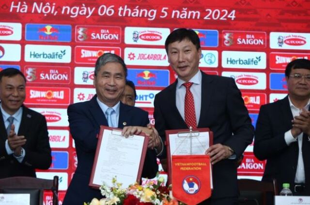Ông Kim Sang -sik được Liên đoàn bóng đá VFF lựa chọn dẫn dắt đội tuyển U23 Việt Nam