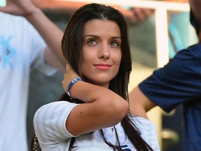 2.4. Ludivine Kadri Sagna - Top WAGs nóng bỏng nhất làng bóng đáLudivine tạo ấn tượng với tính cách điềm đạm và khá kín tiếng