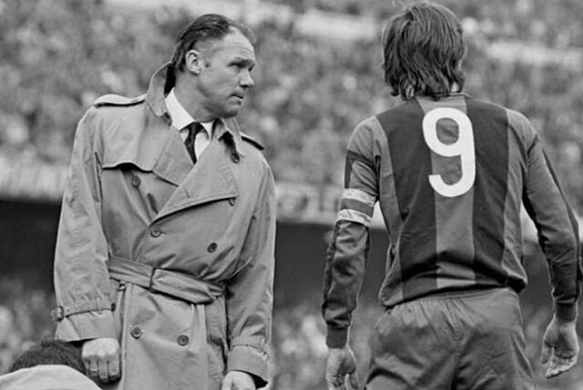Rinus Michels - vị chiến lược gia tuyệt vời của đội Hà Lan Rinus Michels - vị chiến lược gia tuyệt vời của đội Hà Lan