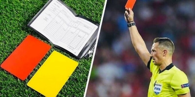 Điều gì khiến trận đấu có nhiều thẻ phạt?