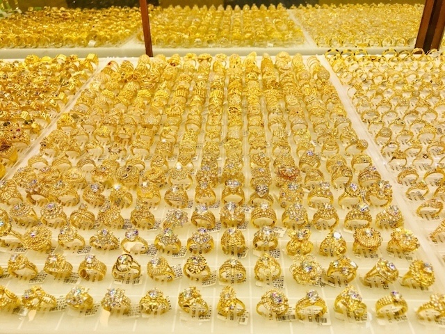 Vì sao lại có giấc mơ cướp tiệm vàng?