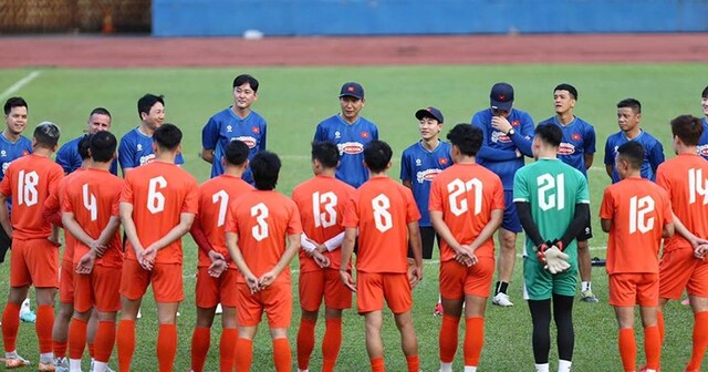Cập nhập danh sách cầu thủ Việt Nam trong lần triệu tập mới nhất Cập nhập danh sách cầu thủ Việt Nam trong lần triệu tập mới nhất