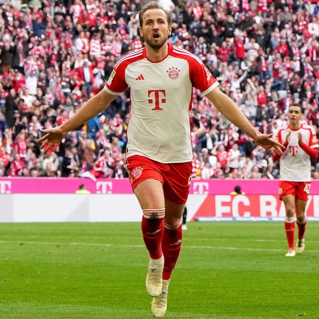 Harry Kane hoàn toàn xứng đáng nằm trong top cầu thủ giỏi nhất thế giới. Harry Kane hoàn toàn xứng đáng nằm trong top cầu thủ giỏi nhất thế giới.