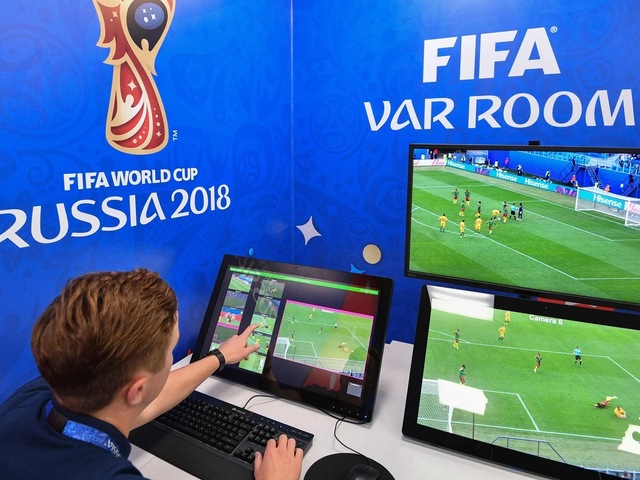 Kỳ World Cup FIFA năm 2018 cũng đánh dấu vai trò quan trọng của VAR trong các giải đấu lớn