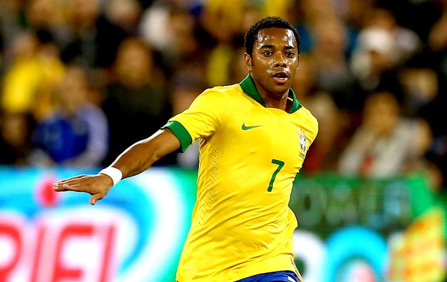 Robinho là cầu thủ sở hữu áo số 7 kế tục phong cách chơi tấn công mạnh mẽ Robinho là cầu thủ sở hữu áo số 7 kế tục phong cách chơi tấn công mạnh mẽ