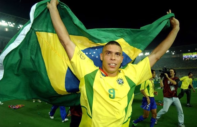 Ronaldo (Brazil) - Quả bóng vàng World Cup 1998 Ronaldo (Brazil) - Quả bóng vàng World Cup 1998