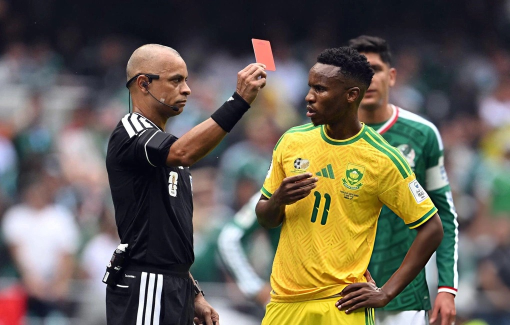 Những điều thú vị về tầm thẻ đỏ trong lịch sử World Cup Những điều thú vị về tầm thẻ đỏ trong lịch sử World Cup