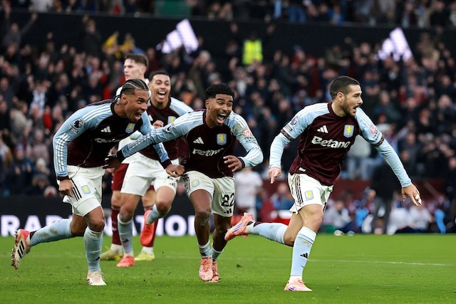 Dàn Aston Villa cầu thủ với những ngôi sao xuất sắc trên sân cỏ Dàn Aston Villa cầu thủ với những ngôi sao xuất sắc trên sân cỏ