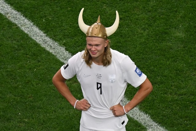Erling Haaland cũng nằm trong top 10 cầu thủ lương cao nhất thế giới Erling Haaland cũng nằm trong top 10 cầu thủ lương cao nhất thế giới